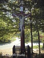 Kříž u kostela sv. Martina